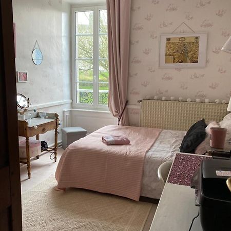 Le Trianon Bed & Breakfast Le Bourgneuf-la-Foret Dış mekan fotoğraf