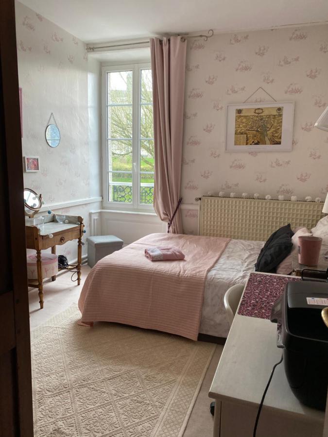 Le Trianon Bed & Breakfast Le Bourgneuf-la-Foret Dış mekan fotoğraf